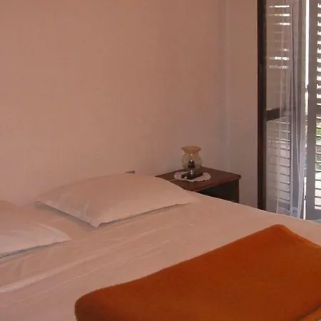 Apartment Mirjana - Cin10008-dyb *